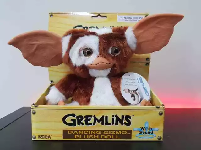 NECA GIZMO PLUSH Toy Gremlins Singing Dancing With Sound Mogwai