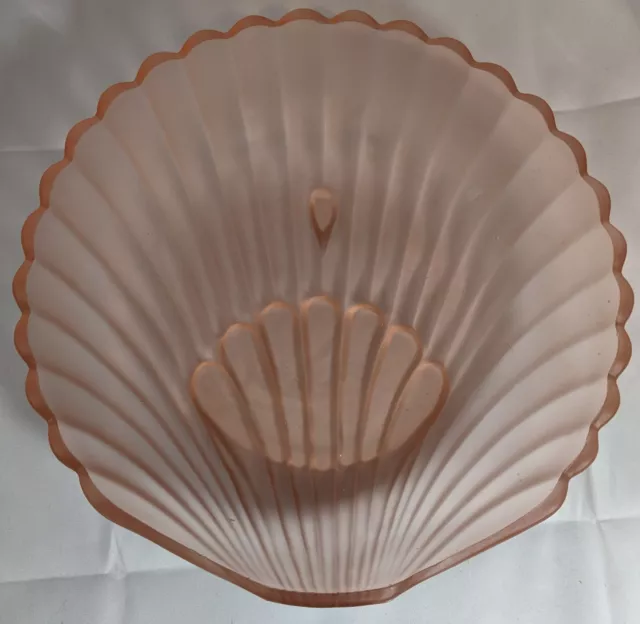 Rare Walther and Sohne Art Deco Muschel Mermaid Pink Frosted Glass Shell Bowl
