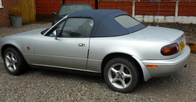 Mazda Mx5 MK2 - Soft Top Blue Vinyl Hood with Heated Glass Window