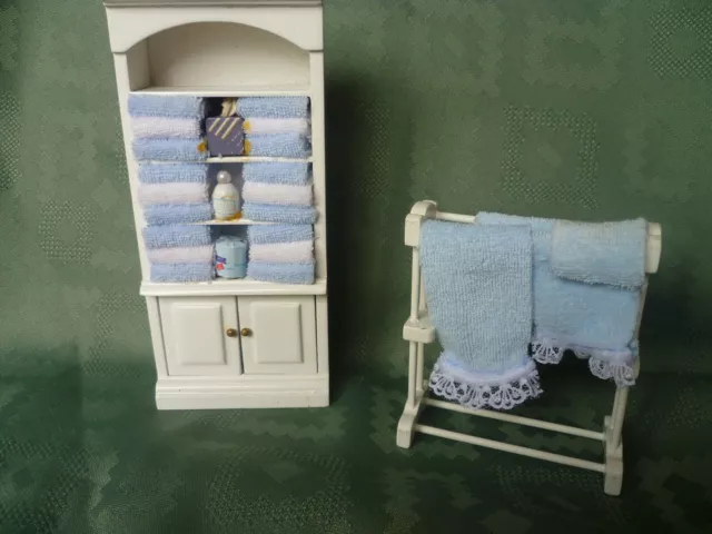 dolls house white  bathroom unit filled and towel rail