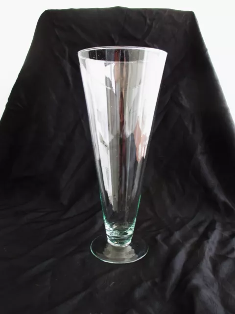 Grand vase en verre très fin