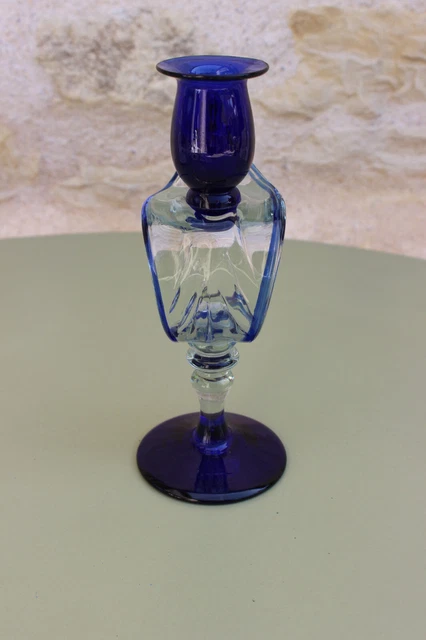 Bougeoir en verre bleu et transparent