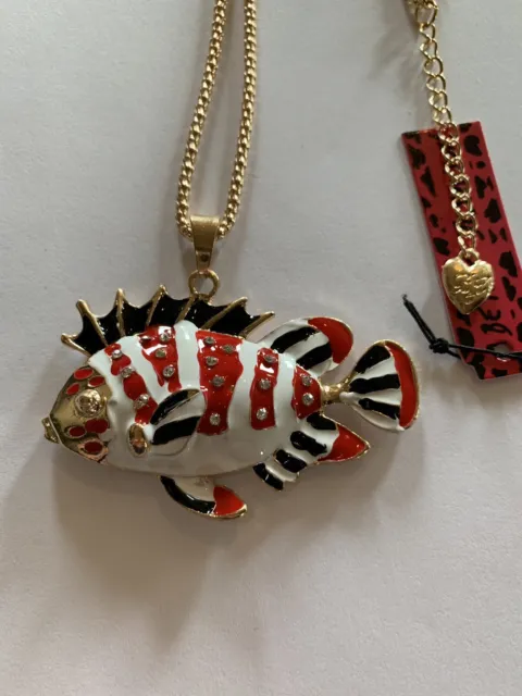 Betsey Johnson Enamel RED-BLACK-WHITE-GOLD rhinestone fish necklace-BJ50696