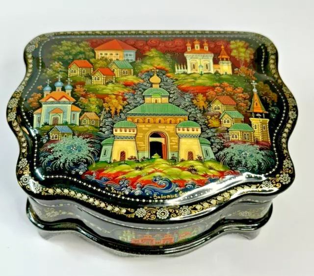 VTG Signed Footed Russian Palekh Lacquer Box, Countryside with Churches, 5"X4"