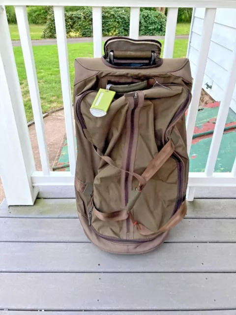 Victorinox  Wheeled Rolling Duffle Bag Large Luggage suitcase