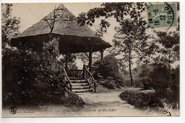 CAMBRAI  Nord CPA 59  un coin du jardin public - le kiosque
