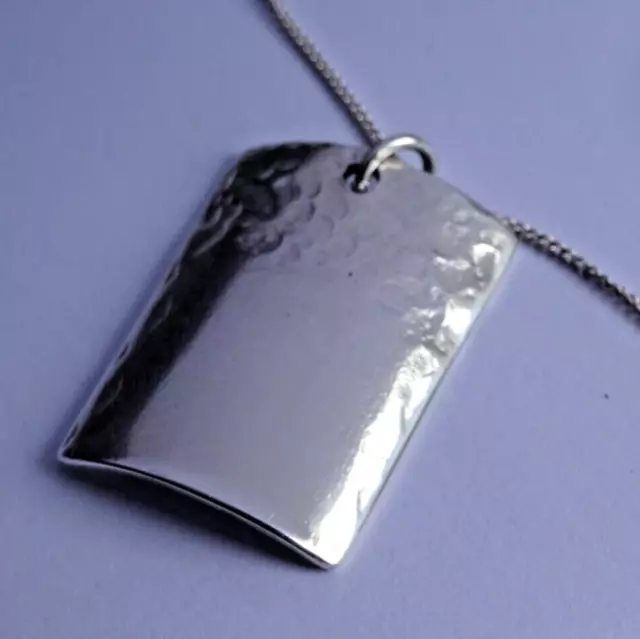 Lovely solid sterling silver studio pendant w/ hammered detail & chain necklace