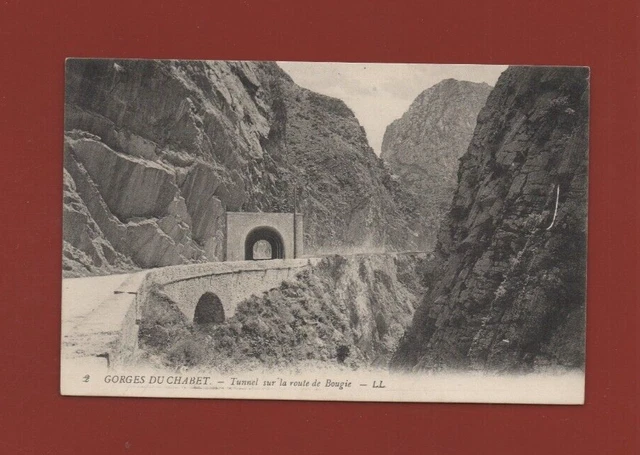 Algérie - Gorges du Chabet - Tunnel sur la route de Bougie  ---   (i 6089)