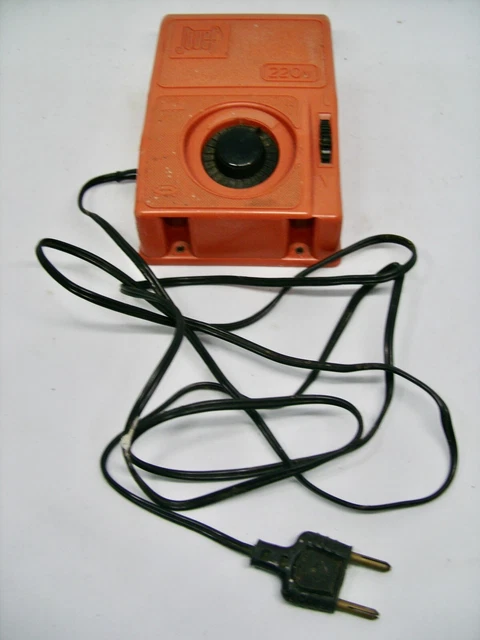 Transformateur Ancien Jouef Pour Circuit Routier - 220V / 12V - Avec Disjoncteur - Occasion Mais Fonctionnel