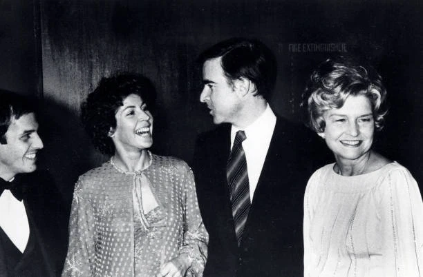 SINGER HELEN REDDY and husband Jeff Wald at 'Gala Honoring Helen R- Old ...