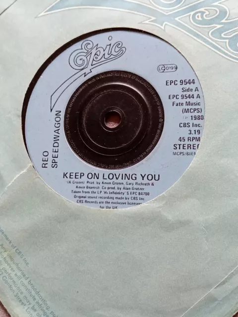 Reo Speedwagon  Keep On Loving You.  7 " Single   Epic Records