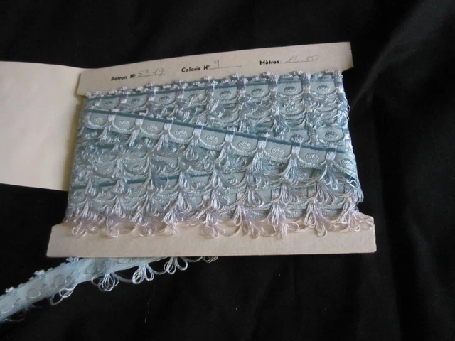 Large galon ancien ou vintage , passementerie soyeuse , jaune d'or, 2