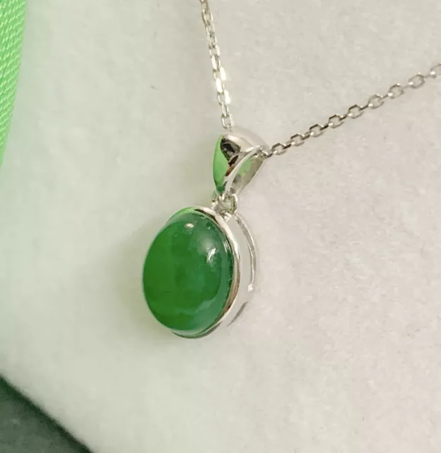 Dark Green Jade White Gold Oval Rubbed Over Necklace - 18