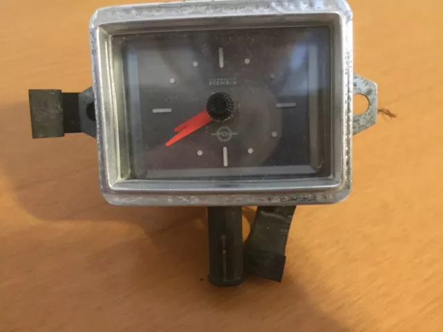 Opel Uhr Kienzle AUTOMATIC Oldtimeruhr  elektrische Auto Uhr  Opel Rekord