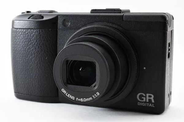 RICOH GR DIGITAL III compact Digital Camera black color
