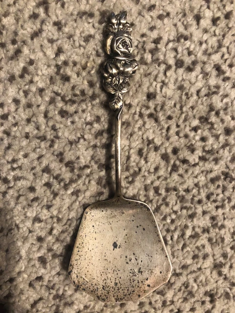 Antique Reed & Barton Sterling Silver Rose Leaf Server Roses 5 1/4 "