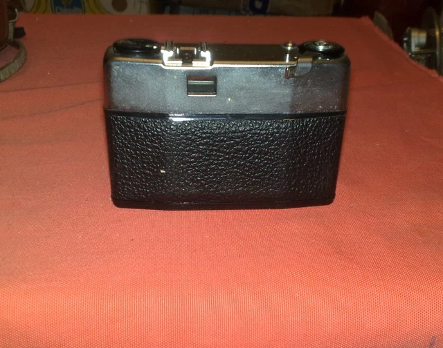 AGFA  SILETTE I COLOR  macchina fotografica vintage con custodia in pelle 3