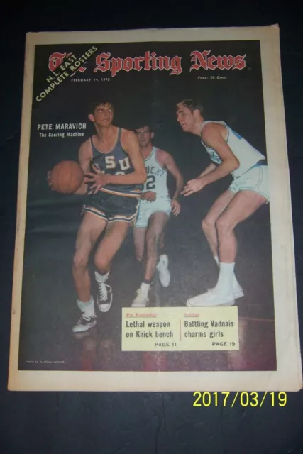 1970 Sporting News LSU TIGERS vs Kentucky WildCats PISTOL PETE MARAVICH No Label