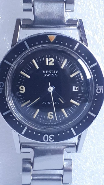 Out Of Order After 8 Orologio Automatico GMT Uomo - Acciaio Invecchiato 316L, Quadrante Verde Menta, Vetro Zaffiro, Cinturino Pelle - 4