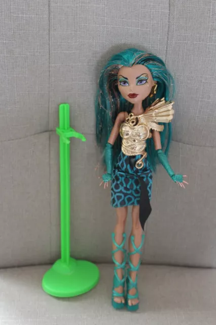 poupée monster high nefera boo york city