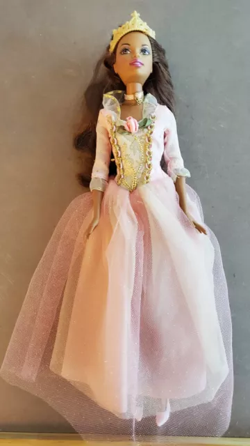 2004 Barbie as The Princess and the Pauper Princess Anneliese RARE (dark skin)