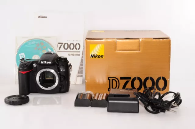 Nikon w/Box D7000 16.2 MP Low Shots 10601 Digital SLR Camera Black From JAPAN