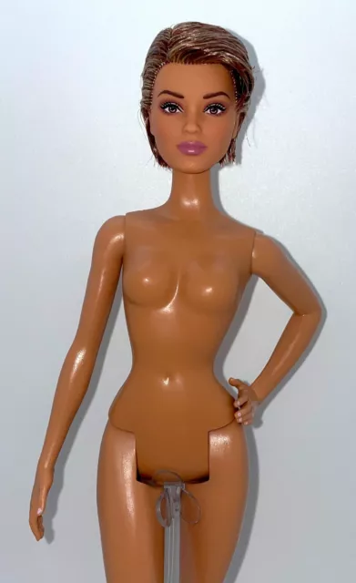 Barbie 2024 Signature Looks #22 Model Muse Curvy Body Hybrid NUDE Doll Victoria