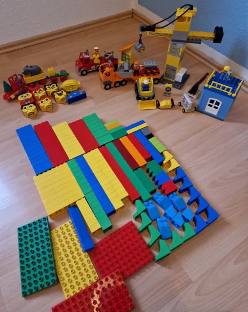 LEGO DUPLO Konvult, Großbaustelle, LKW, Lokomotive und ca 250 Bausteine, ca 7 Kg