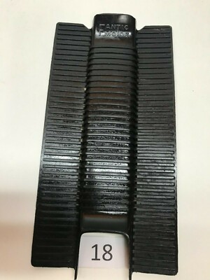 Benelli BENELLI D EPOCA GOMMA TAPPETINO PEDANA POGGIA CON FERMI PIEDI ULTIMI 4 PEZZI 