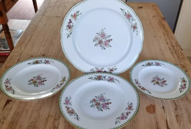 4 Vintage Copeland Spode Chinese Rose Dinner/Tea Plates Retailed By Phillips Ltd