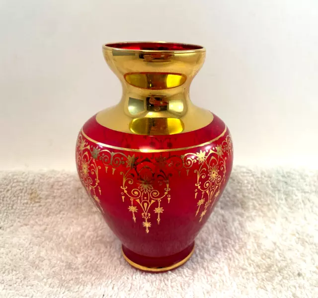 VTG Murano Venetian Ruby Red Glass Vase 24K Gold Trim 5"T Nice 2