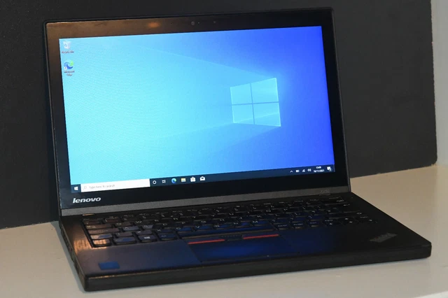 Laptop 12.5" Lenovo Thinkpad X250 i5-5300U 8GB RAM 120GB SSD Windows 10