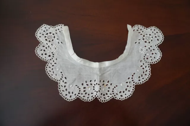 Col Ancien  En Dentelle  Broderie  Anglaise  Fait Main