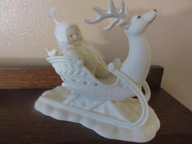 Snowbabies Snow Dream Collection - Regal Ride