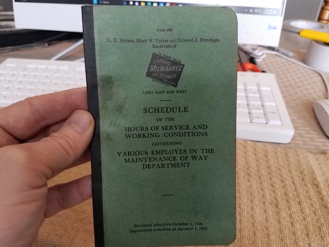 1926 Chicago Milwaukee St Paul Railway Railroad Schedule Hrs Service Etc. Manual