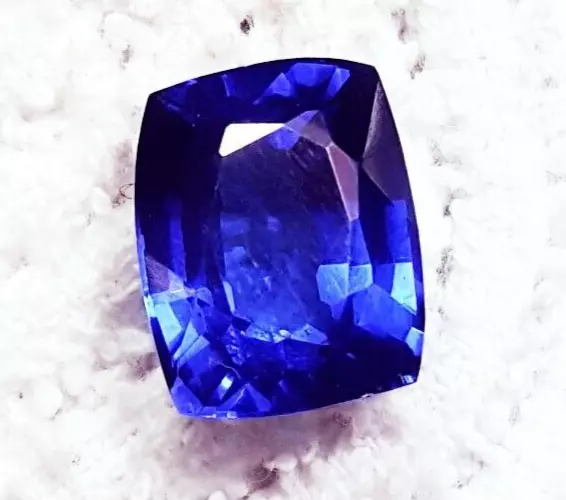 Libre Pierre Précieuse Saphir Naturel Bleu Extrêmement Rare 9.45 CT Certifié