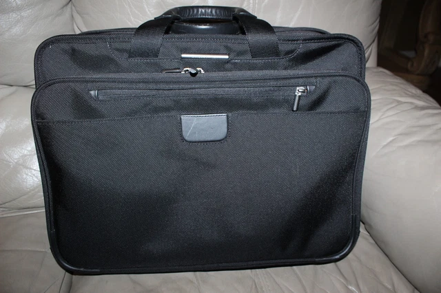 Briggs and Riley @Work17" Executive Rolling Brief  Carry On KR404X-4 Messenger