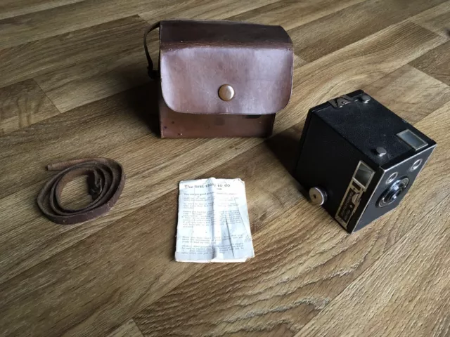 Vintage Kodak Brownie Model Six-20 Box Camera