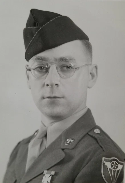 WW2 U.S. ARMY Soldier ( Named ) PORTRAIT PHOTO ~ Military ~ WWII