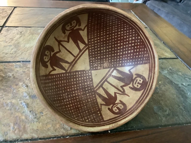 Pre-Columbian South American Pottery Ecuador  6inch Diam. Bowl Vase Vessel Dish