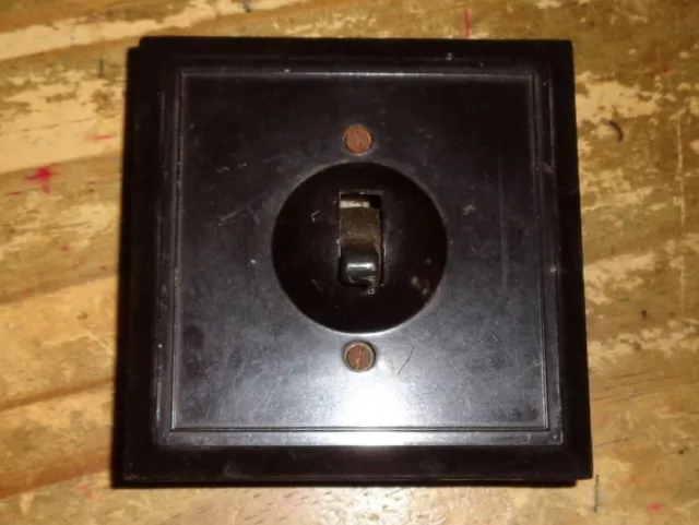 Art Deco W&G Bakelite Light Switch Plate Made In England - Square Design