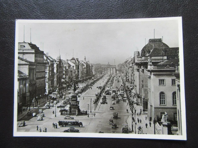 AK Berlin Unter den Linden mit Brandenburger Tor ungelaufen