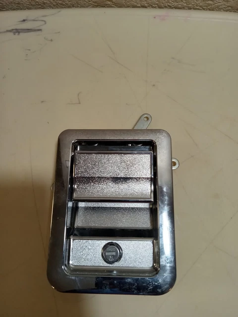 Trimark Chrome Paddle Handle Latch Tm 13111-02 ,Tm202 Key