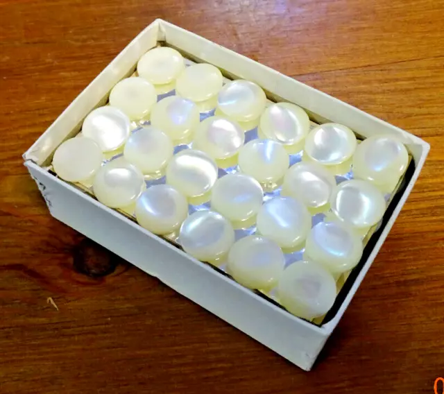 Vintage genuine mother-of-pearl shell buttons, boxed on original cards, 1940s