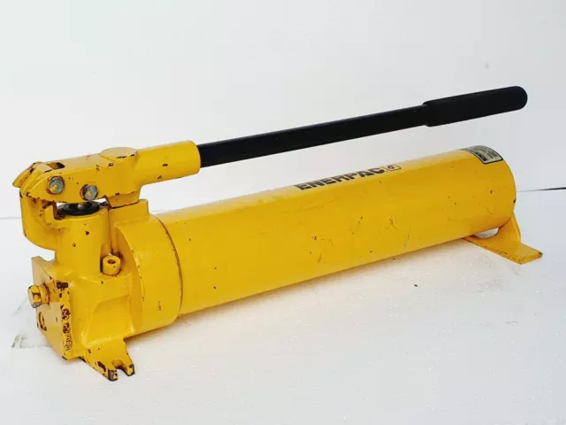 Enerpac P80 Hydraulic Hand Pump Two Speed, 10000 Psi/700 Bar