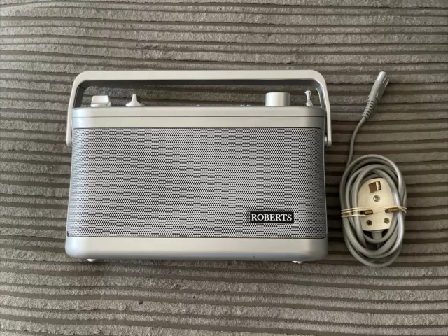 ROBERTS R9954 Nuova radio portatile FM/MW/LW classica 954 testata e funzionante.