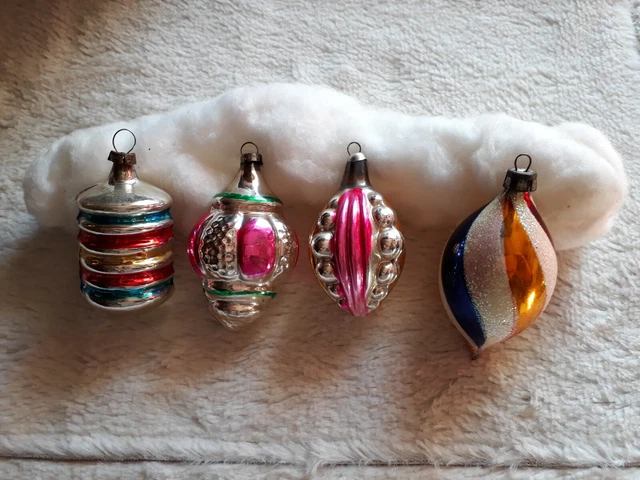 ANCIENNES BOULES DE Noel en verre fantaisie multicolores années 50 EUR