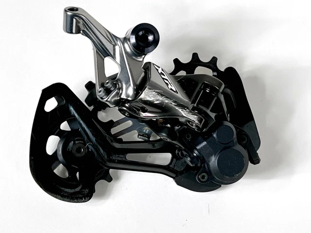 Deragliatore Posteriore Shimano Deore M5120 Deragliatore Posteriore Shimano Deore RD-M5120 - Per 10/11 Velocità, Gabbia Lunga (SGS) Deragliatore Nuovo