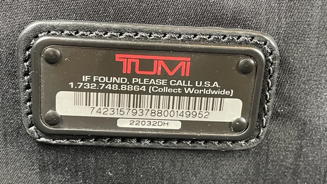 TUMI Alpha Nylon Wheeled Hanging Garment Bag Rolling Luggage 22032DH  Bi-Fold 2
