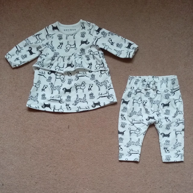 Baby Girl's 2-piece Outfit. 3-6 Months. 68 cm. Top & Bottoms. Dog Theme. VGC.